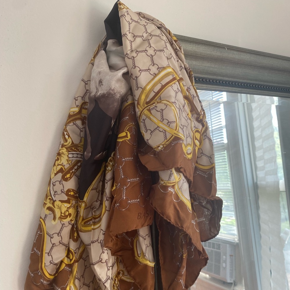 Print Scarf_ - Picture 3 of 6
